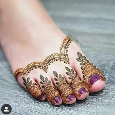Beautiful Mehndi Designs for Feet