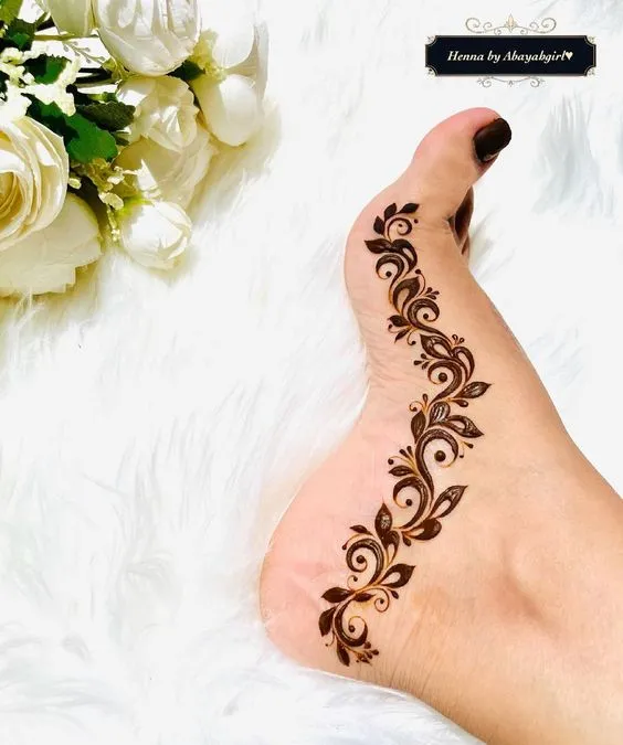 Cute Anklet Mehndi Designs