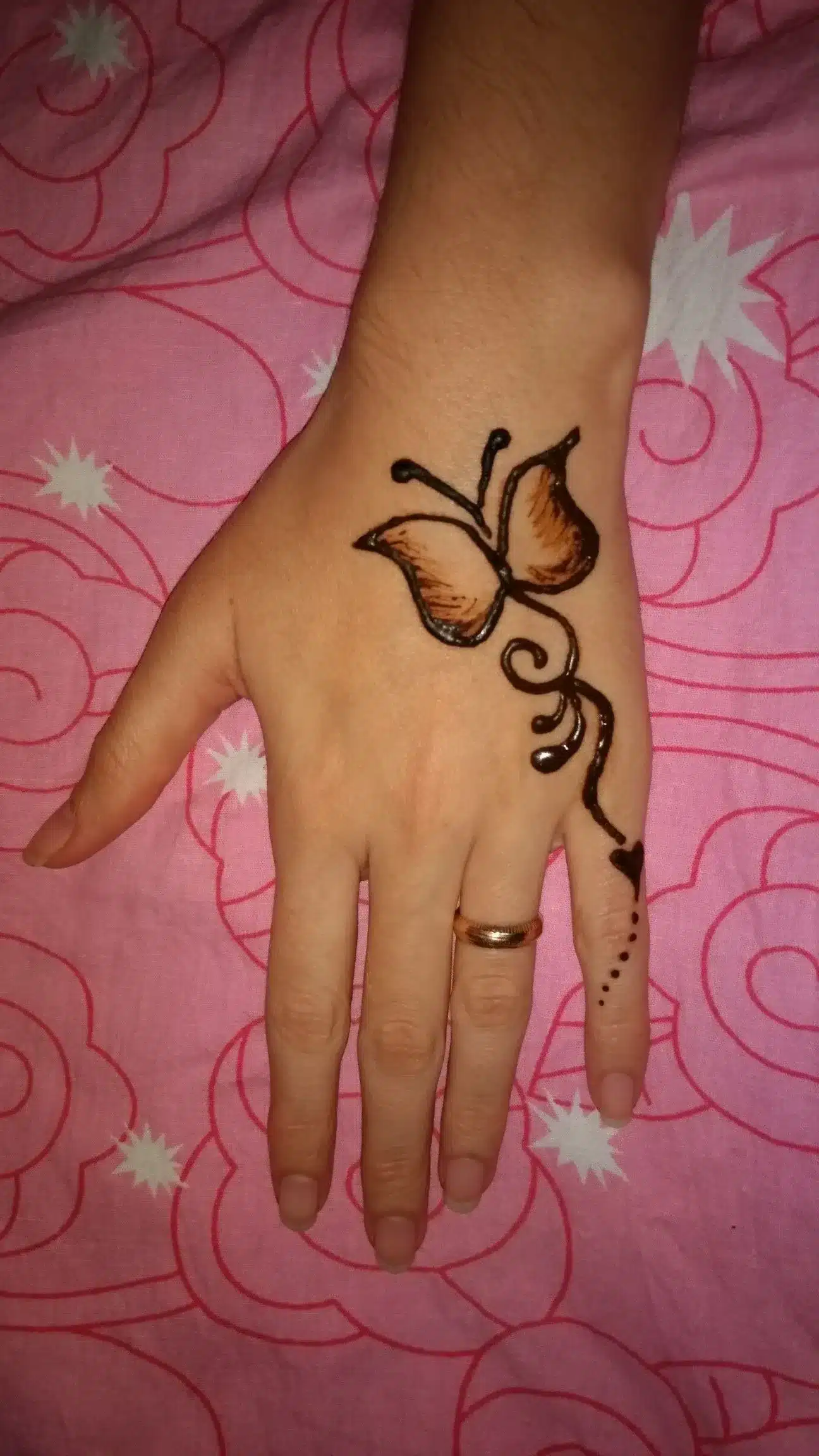 Easy Butterfly Mehndi