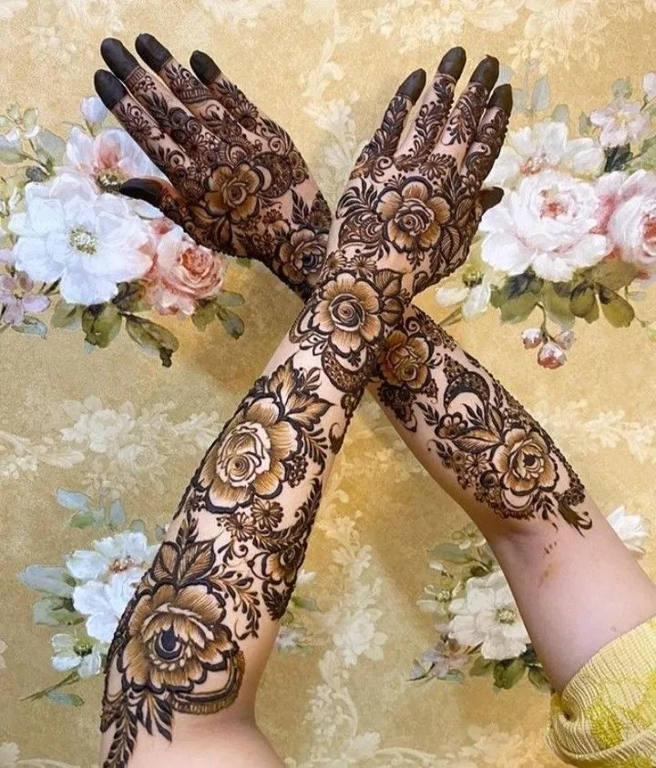 Floral and Leafy Accents Mehndi