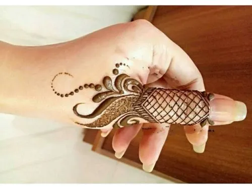 Simple pattern Thumb henna design for beginners by mehndidesigns4u