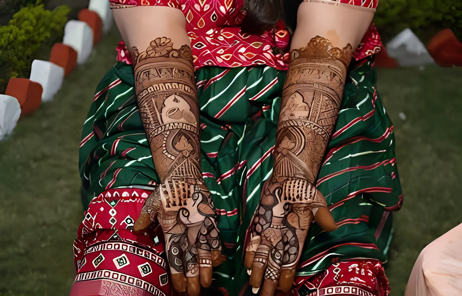 indian bride with stylish full hand mehndi design